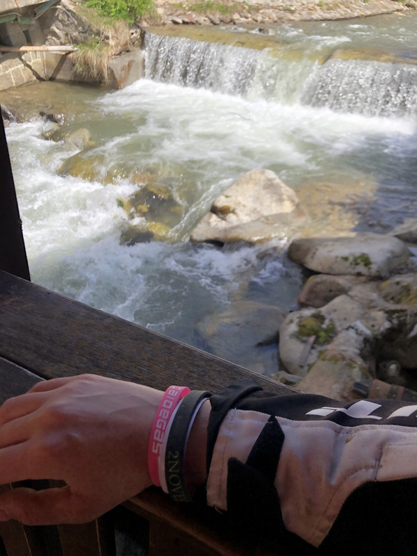 9C60EE93-D396-42FB-A271-5CEF1AFCBD39