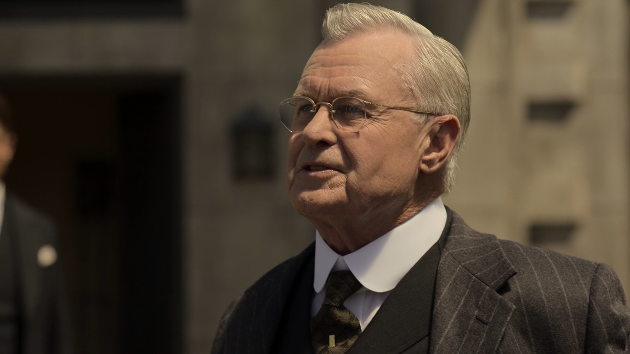 Jupiters.Legacy.S01E01.By.Dawns.Early.Light.1080p.NF.WEB-DL.DDP5.1.Atmos.x264-MRCS.mkv_snapshot_29.4