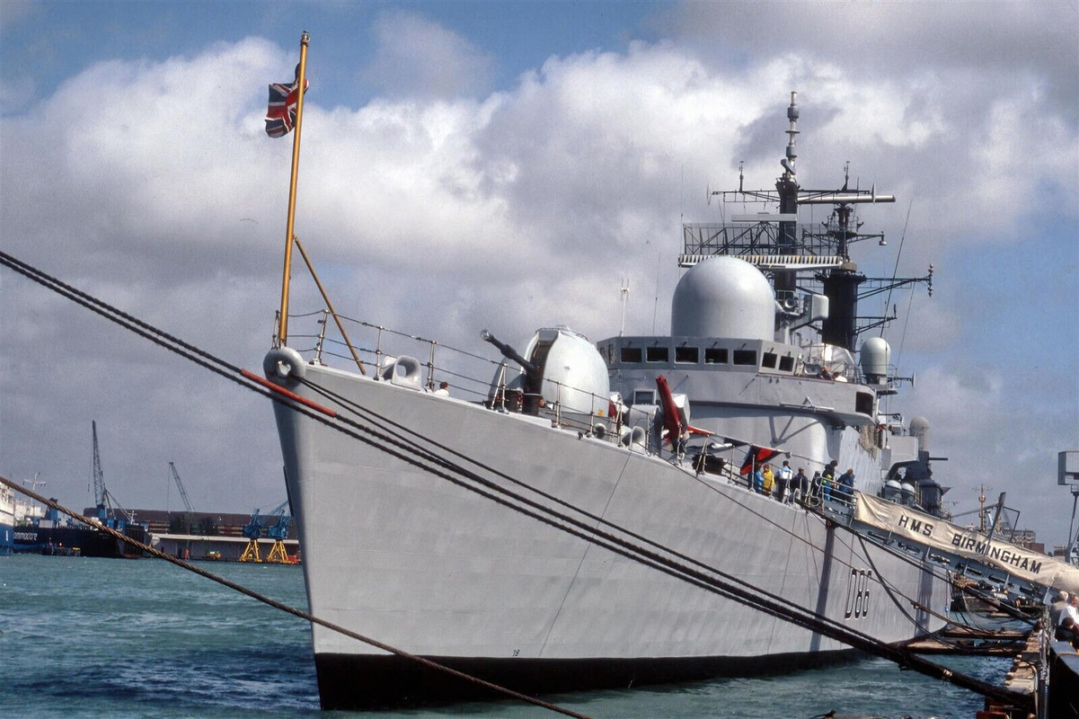 Birmingham (D.86)-32