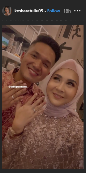 Momen lamaran Kesha Ratuliu dan Adhi Permana Putra