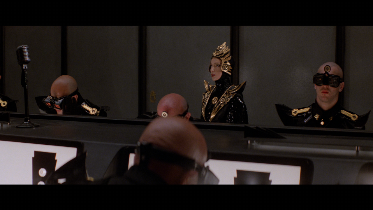 Flash Gordon.mkv_snapshot_01.28.34_[2020.08.19_21.49.57]