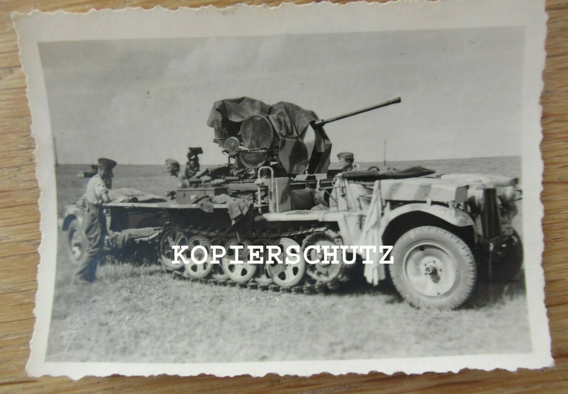 Foto 2cm Flak auf Halbkette Anhänger