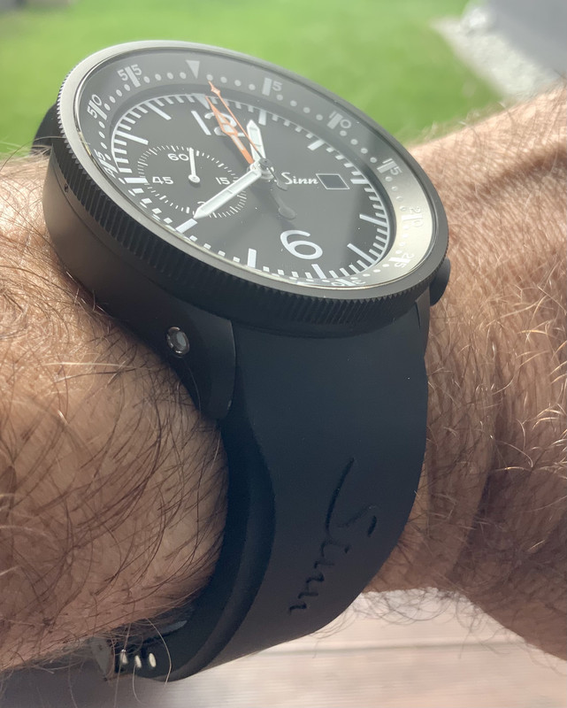 0F4AF31F-AEE5-451E-948D-46823DBEB5F1