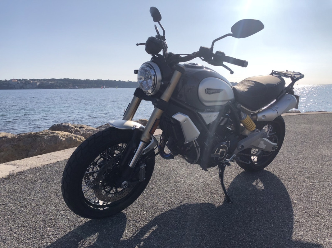 D301A7D8-EF8D-4837-9245-B728B725C672