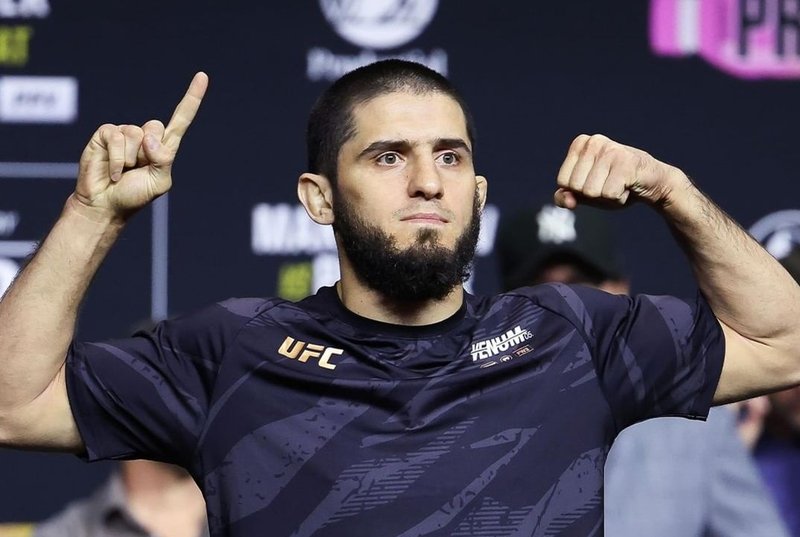 Хавиер Мендес: Ислам Махачев няма да загуби до края на кариерата си