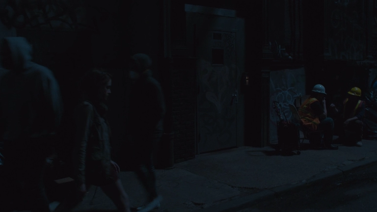 Mr.Robot.S03E01.Modalita.risparmio.energetico.BDRip.ITA.ENG.AAC.x264-BlackBit[screenshot 8]