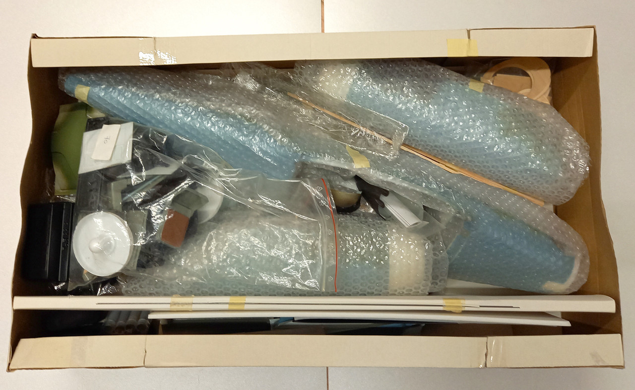 ME-262-FSK-BOX-OPENED