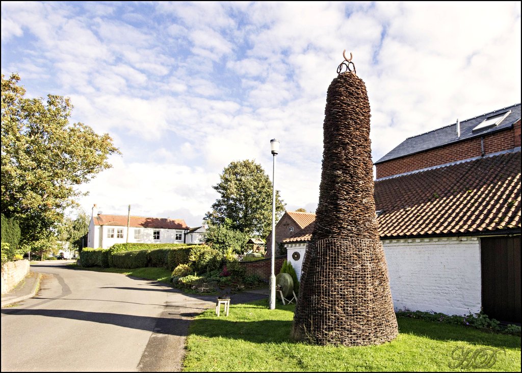 horseshoes-scarrington-HD.jpg