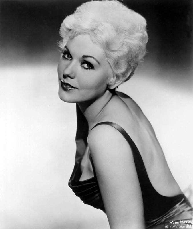 kim_novak_241