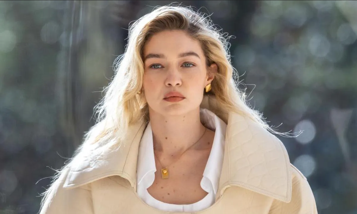 Zapatos con moño: Inyecta romanticismo a tu look con la tendencia de Jacquemus para Primavera-Verano 2024