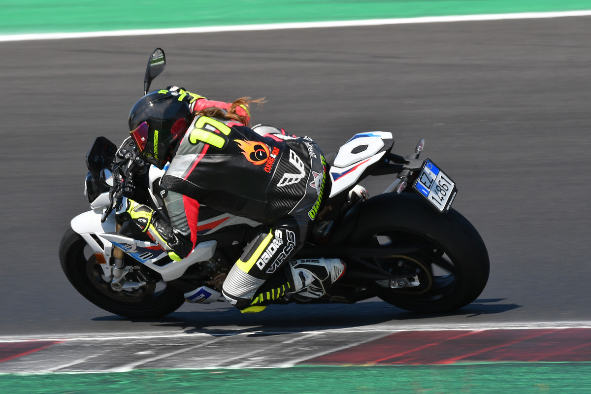 628D4AEF-B7C0-47F7-B71C-CABCDFE79AC7