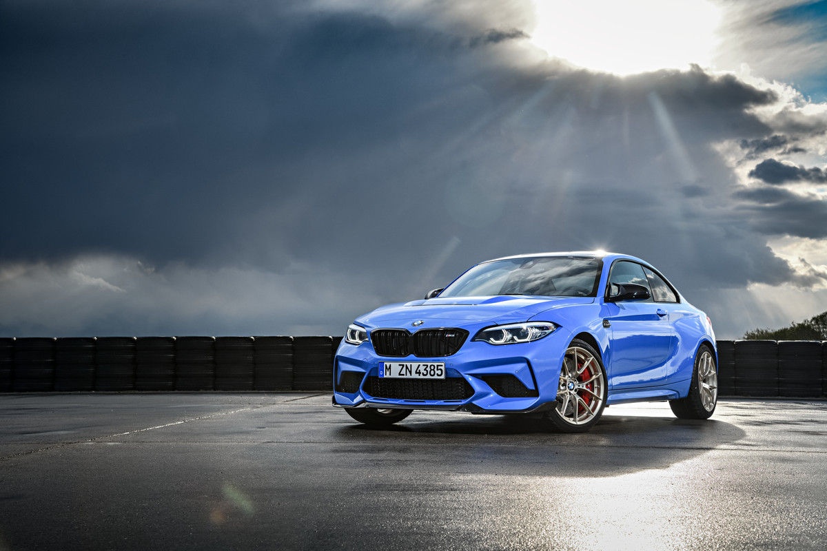 P90374183_highRes_the-all-new-bmw-m2-c
