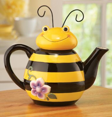 yellowbeeteapot.jpg