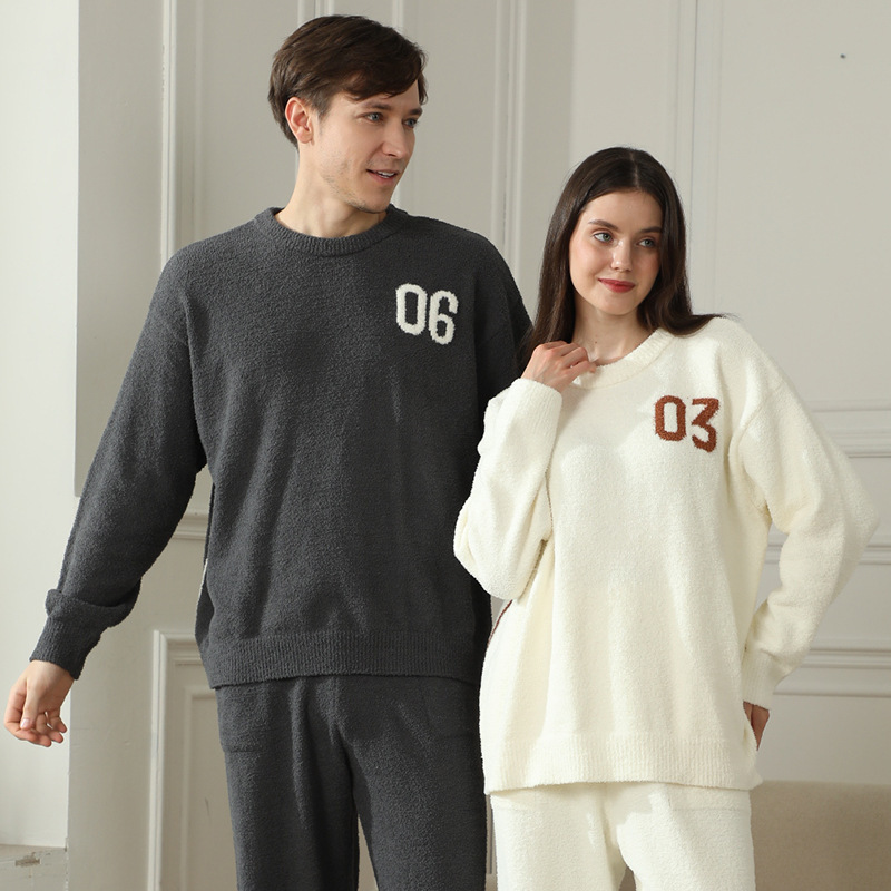 White Women's Warm & Cozy Semi-Flannel Couple's Pajamas — Knitted Digital Pattern, Soft Fleece Material, Pullover Style: The Ideal Choice for Loungewear in Autumn and Winter.