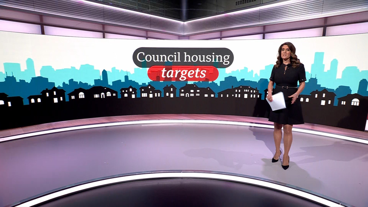 BBC London News_20230503_18301900.ts_snapshot_02.34.462