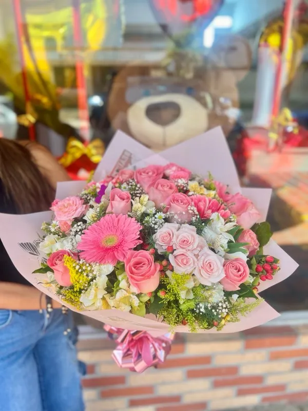 image tool lambda new width 700 new height 700 new quality 80 url image https assets domun c