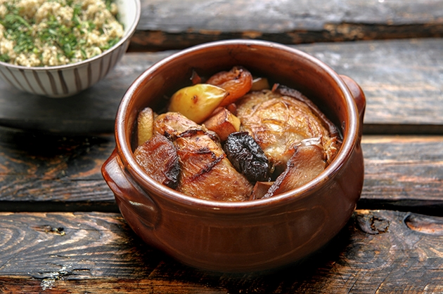 kotopoulo tajine glukoksino me freska kai apokshramena frouta