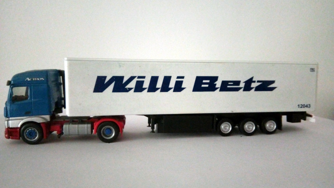 Macht (6786)