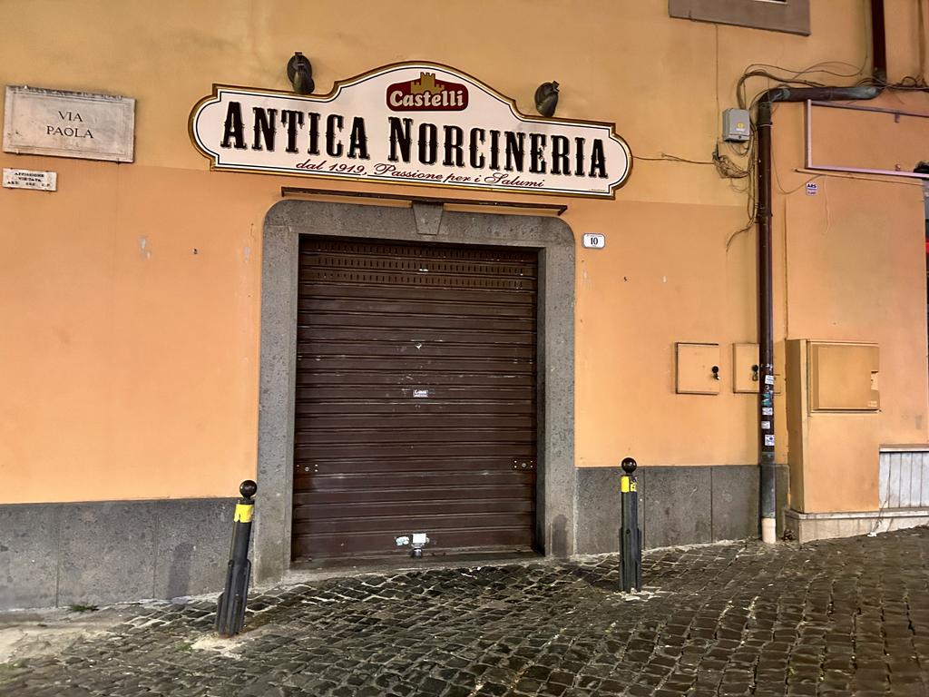 Жаркий сентябрь на побережье Тирренского моря. Жаркий сентябрь на побережье Тирренского моря.