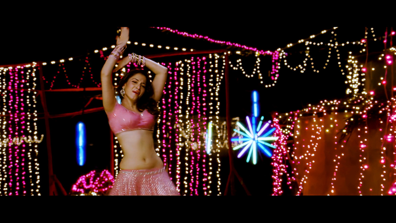 Tamanna Hot Song 03 From Himmatwala Taki O Taki 4K (Best Quality).mp4_snapshot_03.14_[2021.04.05_13.