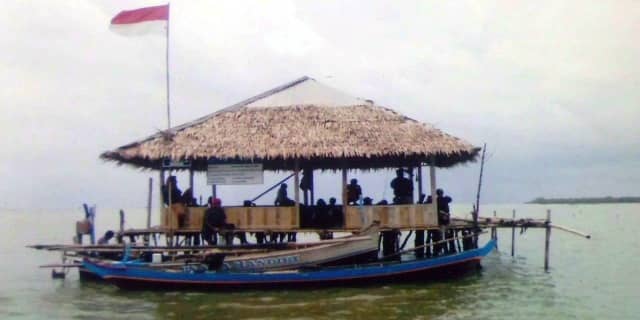wisata-pantai-mekar