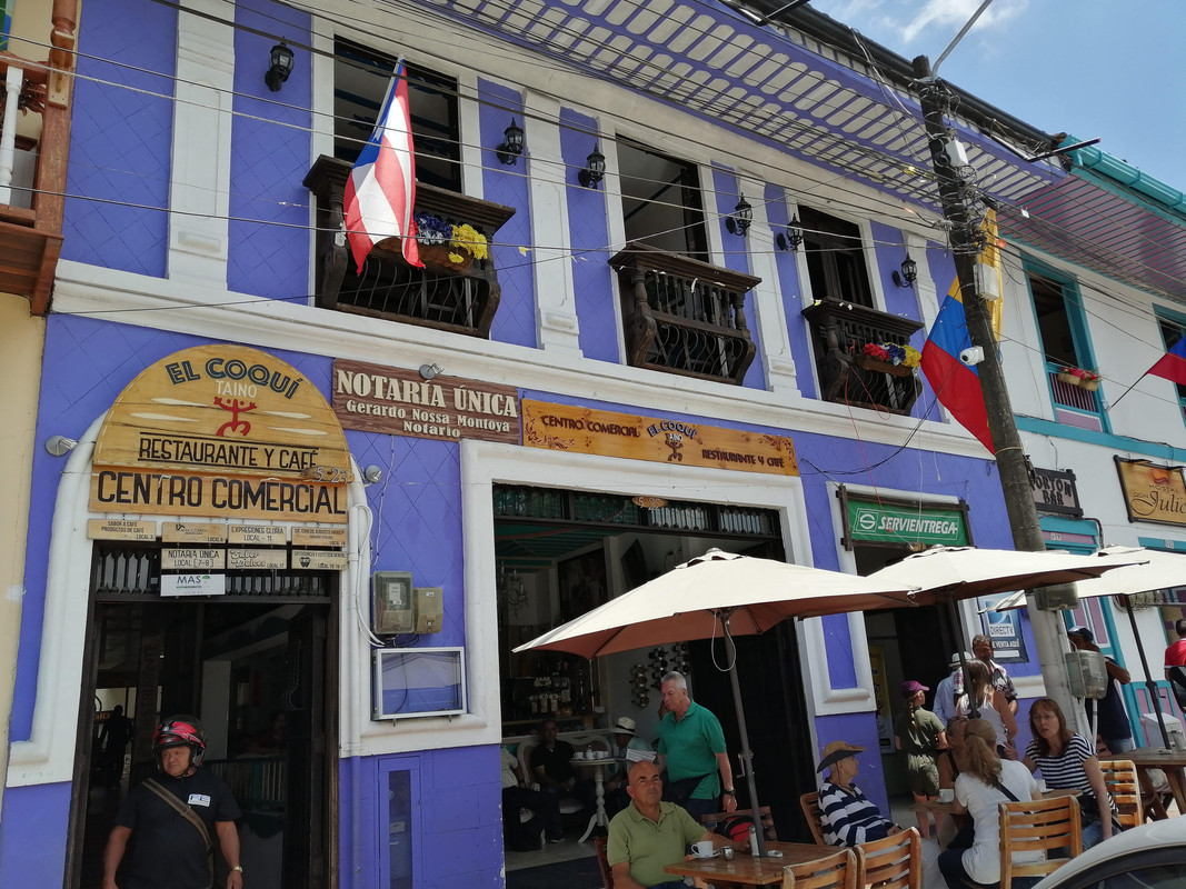 Colombia por libre en 18 días - Blogs de Colombia - Eje Cafetero: Armenia, Circasia, Filandia y Salento (10)