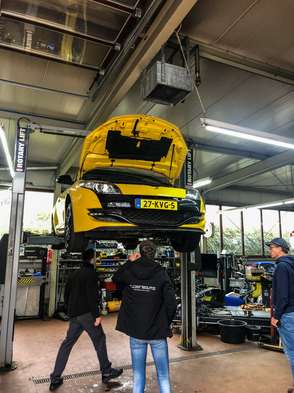 CA111913-7811-4695-94C4-8EC0CAEF5811