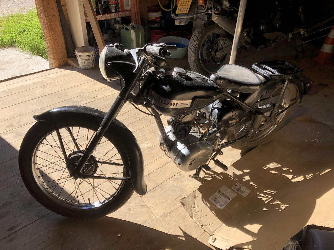 0DF7FFEE-80FC-42D5-98E1-C2398538EC1C