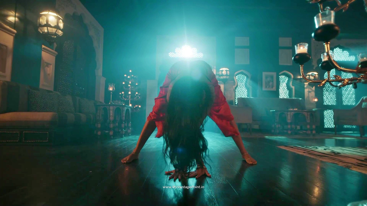 133Esha Gupta Hot in Aashram Web Series