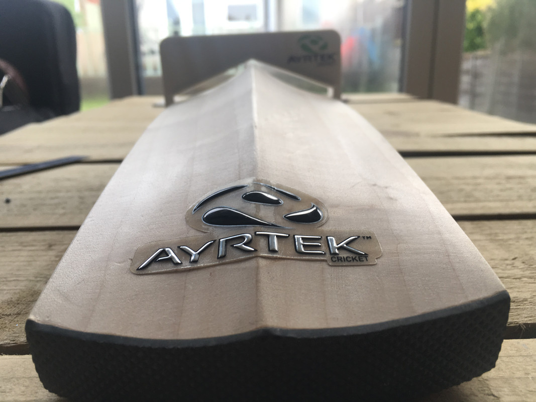 8DE98ADE-F425-4548-9056-C798613E1102