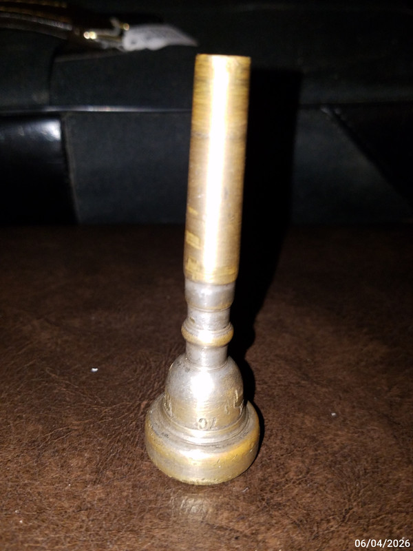 ITEM 5 Bach New York trumpet 7C (1)