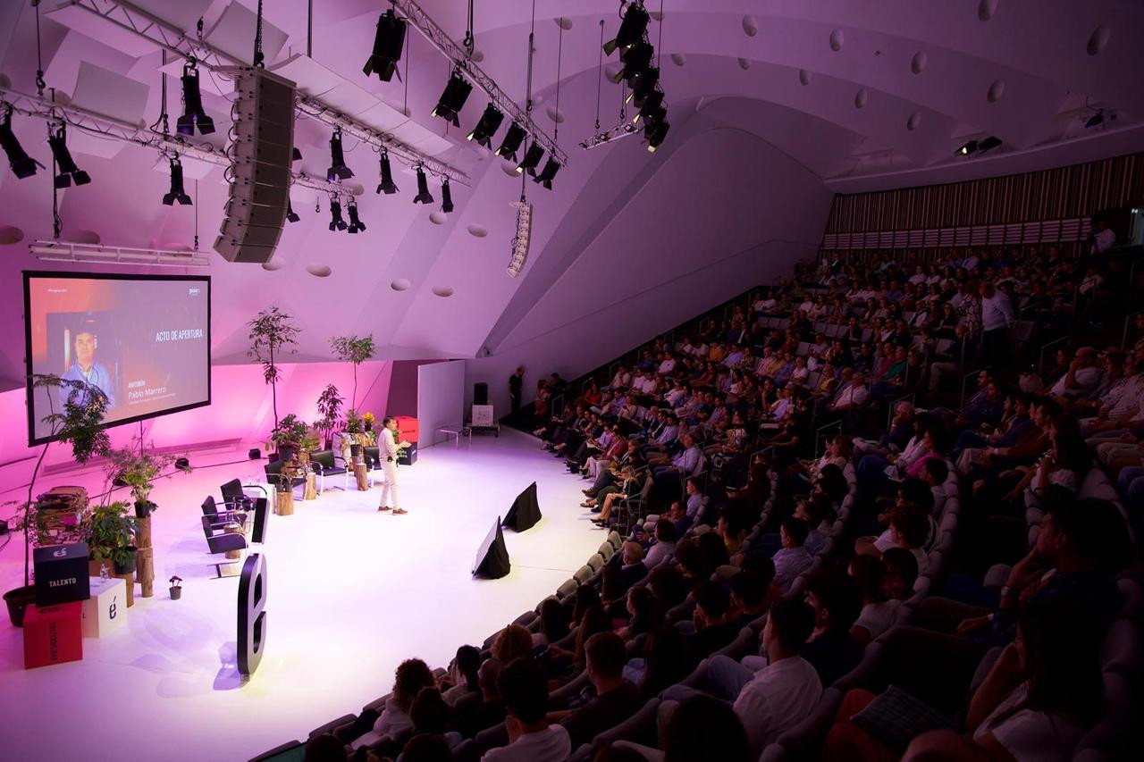 Géiser 2025: Islands Urged to Lead Change Through Action