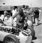 13 de Mayo. The-british-grand-prix-silverstone-may-13-1950-work-in-the-news-photo-1589357522