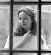 Lalla-Ward-a30