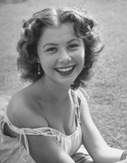 Mitzi-Gaynor-d30