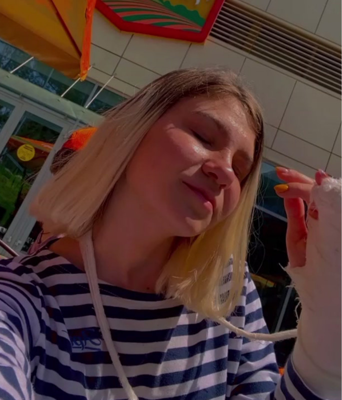 DE67CC88-879D-4C54-94A8-28B6061ABCC3