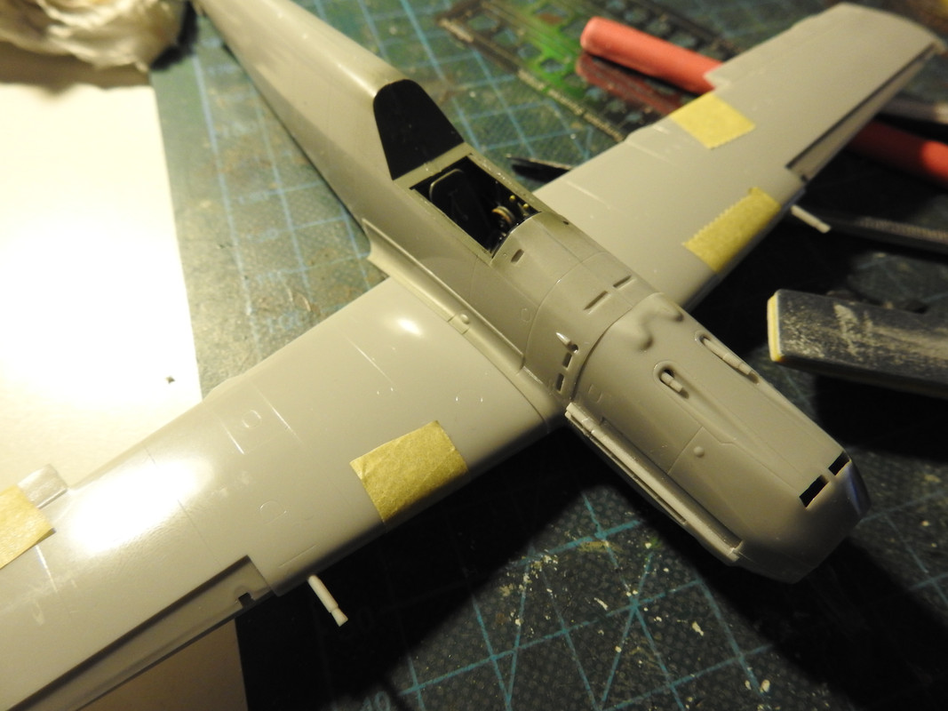 Bf109E-4/7 Tropical , 1/48 Hasegawa - Sida 2 DSCN0856