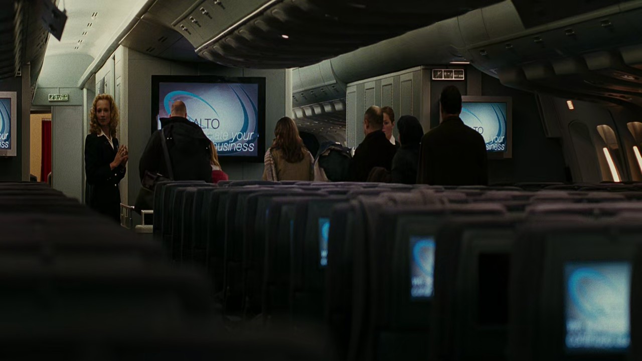 Flightplan-2005-Hindi-English-Blu-Ray-720p-HEVC-Opus-2ch-ESub-mkv-0005