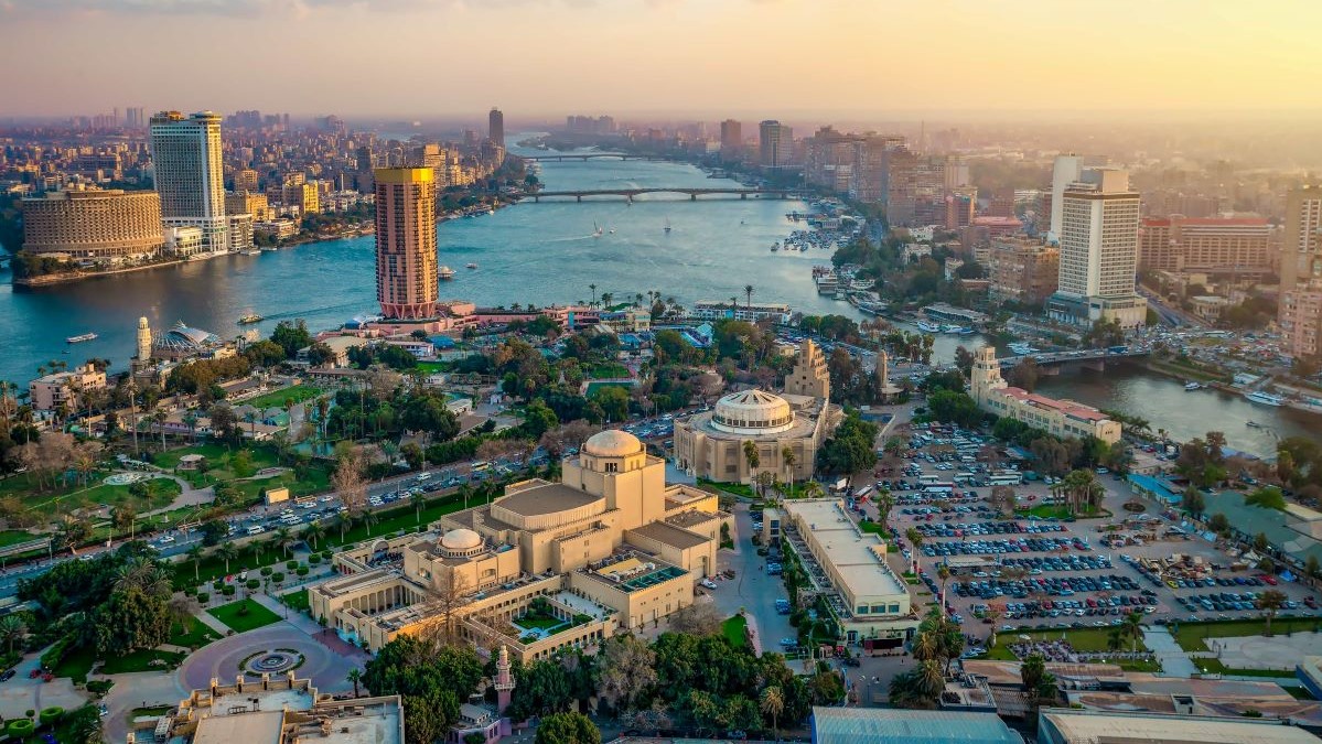 الإمارات تستثمر 5.7 مليار دولار بمصر والكويت669 مليونا