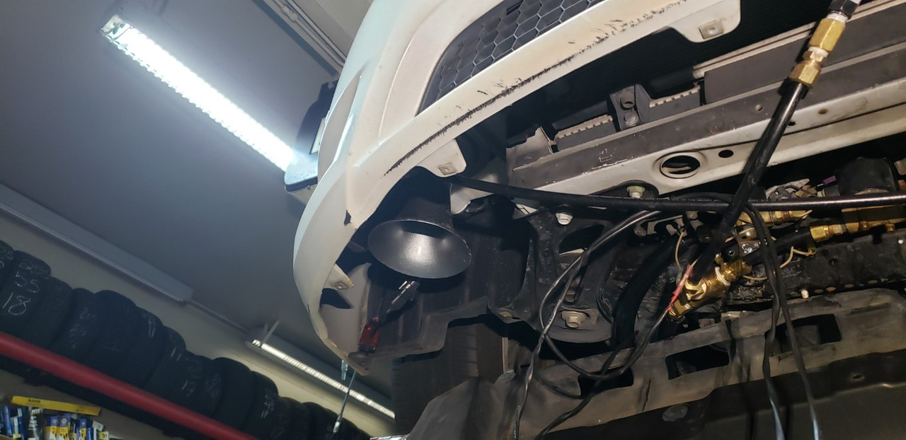 SiennaTrainHornInstall (83)