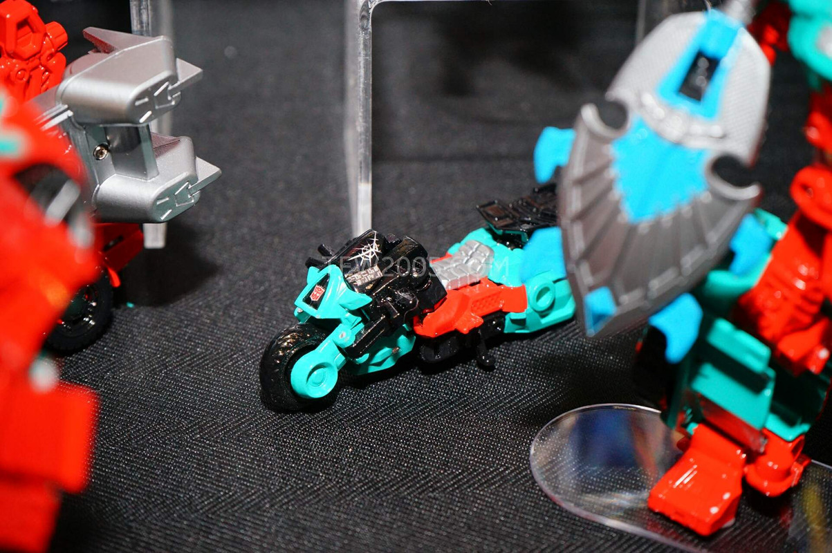 SDCC2015-Hasbro-Breakfast-Transformers-Combiner-
