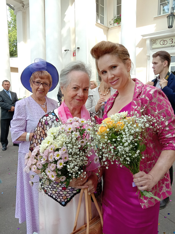 Яна Есипович