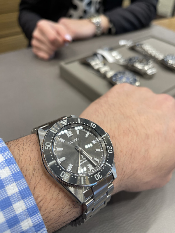 E9D03167-9591-451B-9D1B-DE11410CDB2C