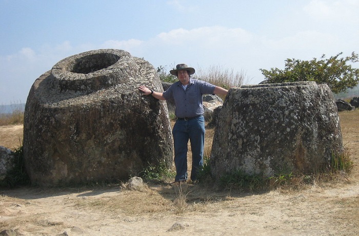 Plain of Jars, tempat wisata di Laos yang misterius.