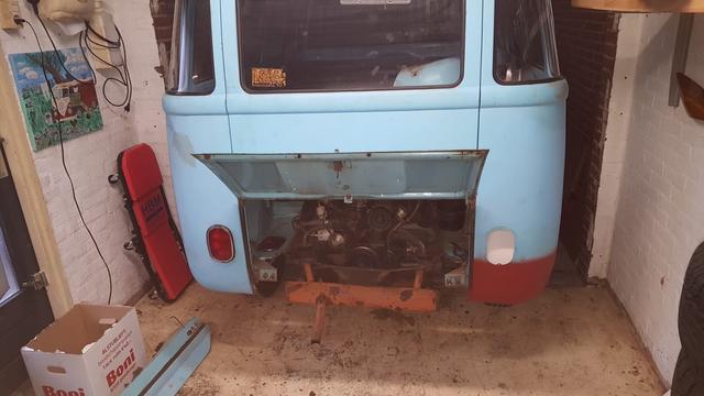 FF206187-39D0-4929-86CD-EF9A44D3368C