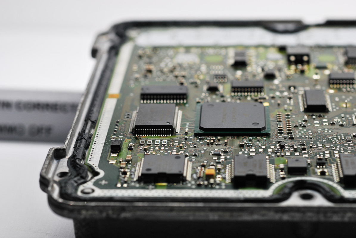 The inside of a Bosch ECM