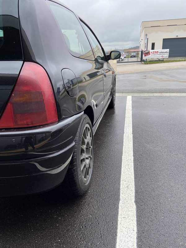 3864C944-C98B-412A-9522-03C668F1C0E8