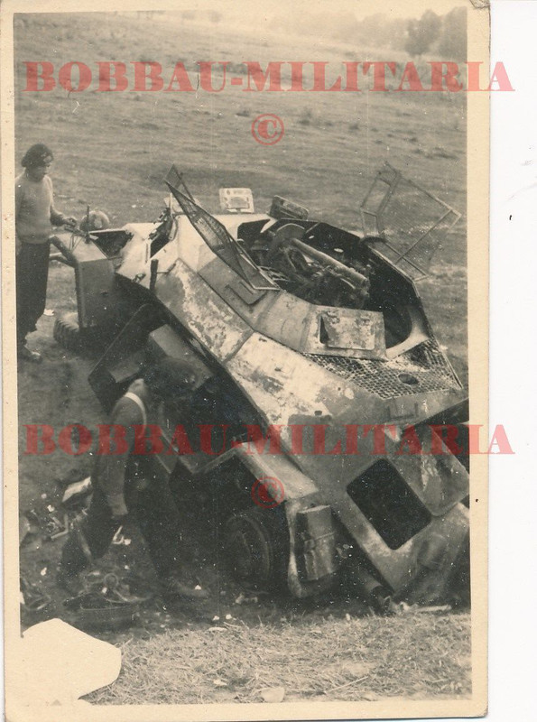 Polen Pz.A.A 5 Panzerspähwagen Sd.Kfz 221 combat mit Treffer Fro