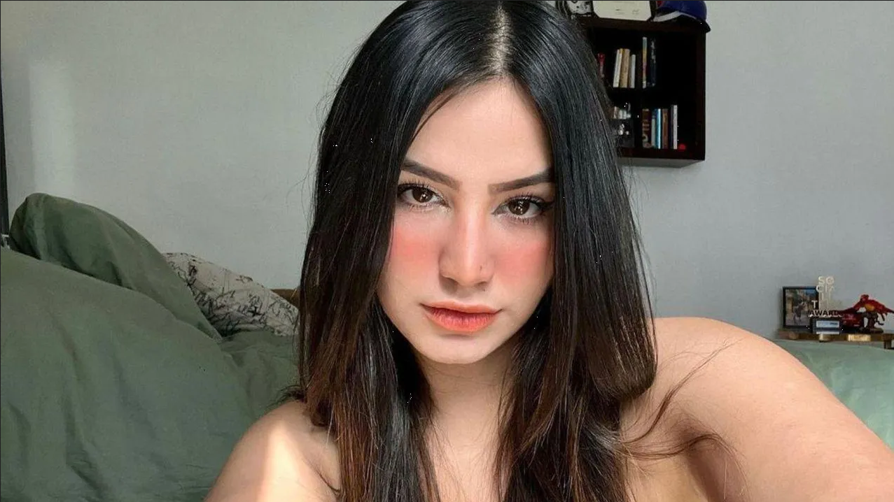 Con vestido aesthetic, Barbie Núñez pone acalorados a muchos fans