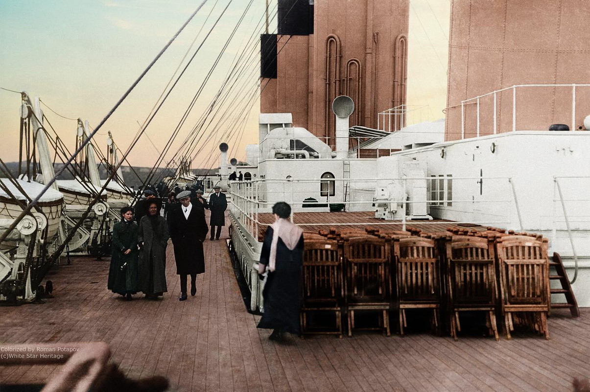 L epave du Titanic en 2012 - Page 2 Le-pont-b-bord-du-Titanic-de-la-promenade-de-deuxi-me-classe-Photo-prise-le-11-avril-1912
